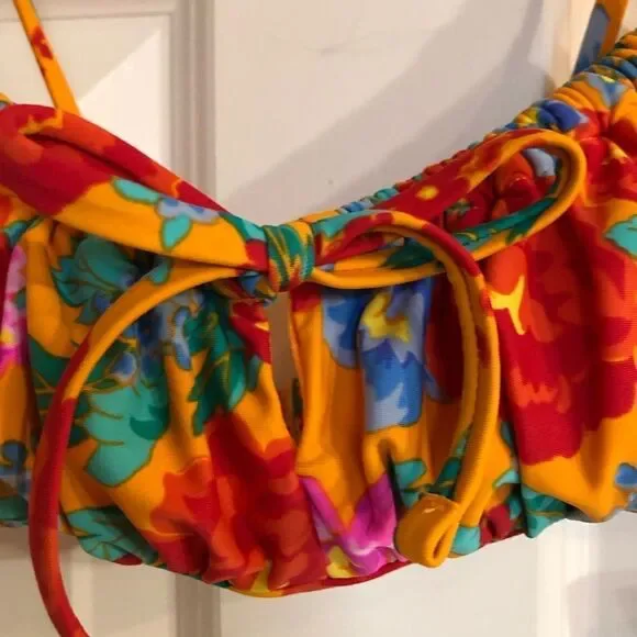 XHILARATION - NWT Juniors Sz M Set of 2 Bikini Tops in Fun Bright Colors 👙 - Picture 3 of 16